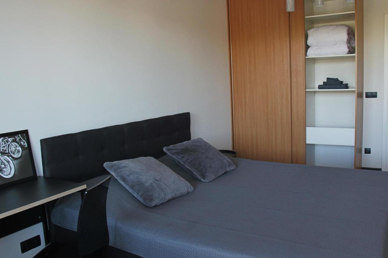 New Modern 4-Room Apartment With Big Balcony And Undeground Parking In Center Of Tallinn Luaran gambar