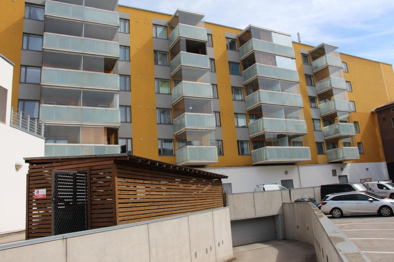 New Modern 4-Room Apartment With Big Balcony And Undeground Parking In Center Of Tallinn Luaran gambar